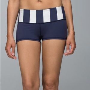 Lululemon boogie shorts *full-on luon